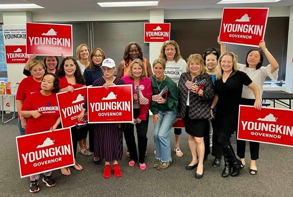 Suzanne Youngkin w/VFRW